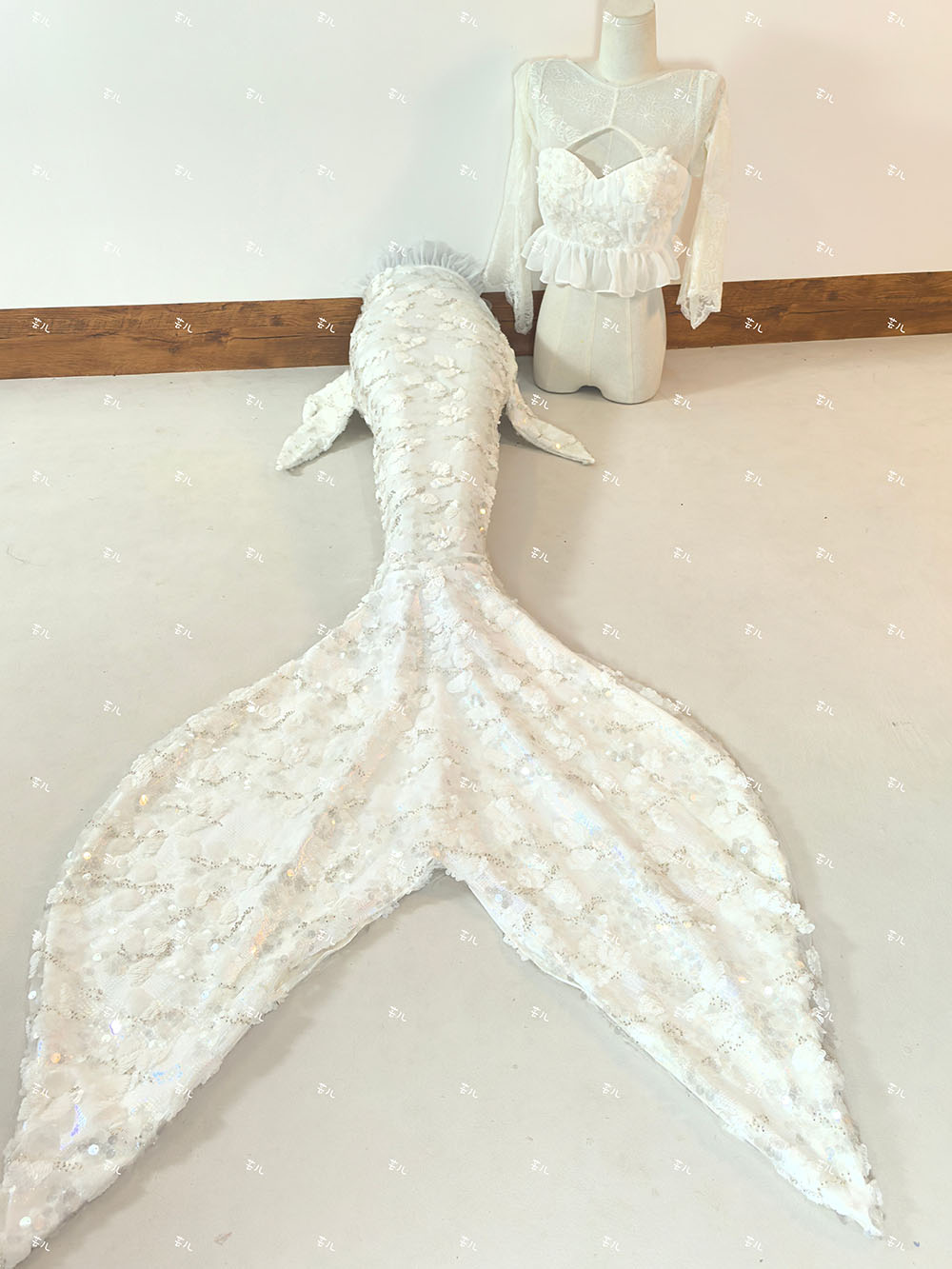 New Sequined Mermaid Big Tail  - огляд і ціна Aquarium Fish Goldfish